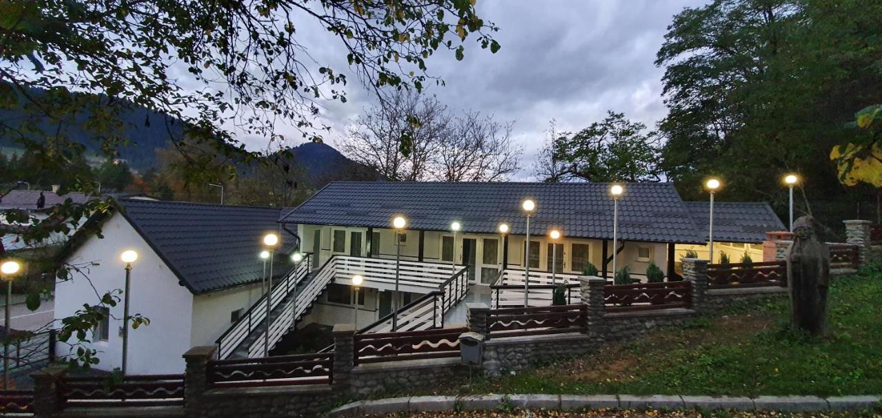 Cazare Moldi Btt Кымпулунг-Молдовенеск Экстерьер фото